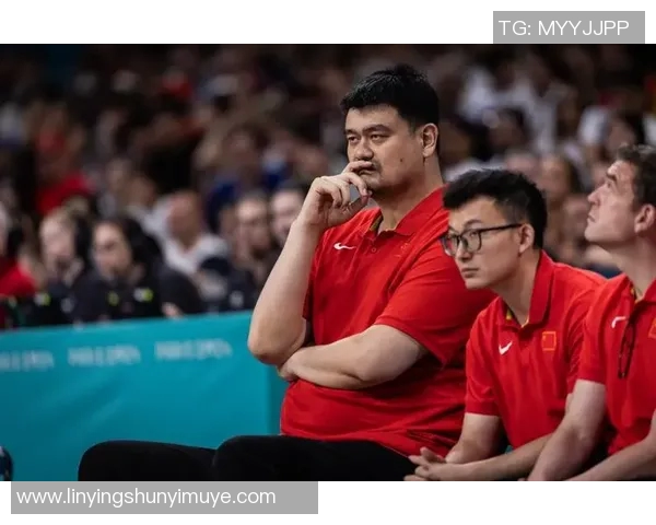 姚明在比赛中提出拉链设计新要求引发篮球界热议 姚明在比赛中提出拉链设计新要求引发篮球界热议